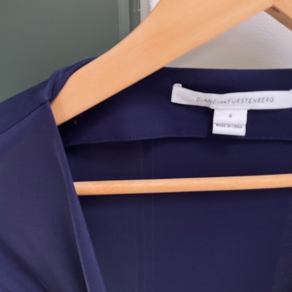 Wrap dress - Picture 3 of 4